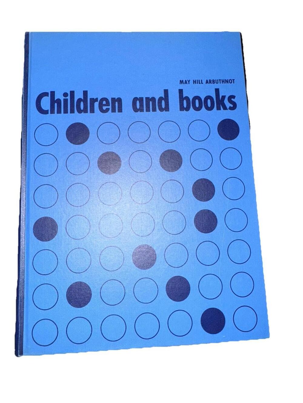 Children and Books May Hill Arbuthnot Vintage Hardcover Revised Edition Blue
